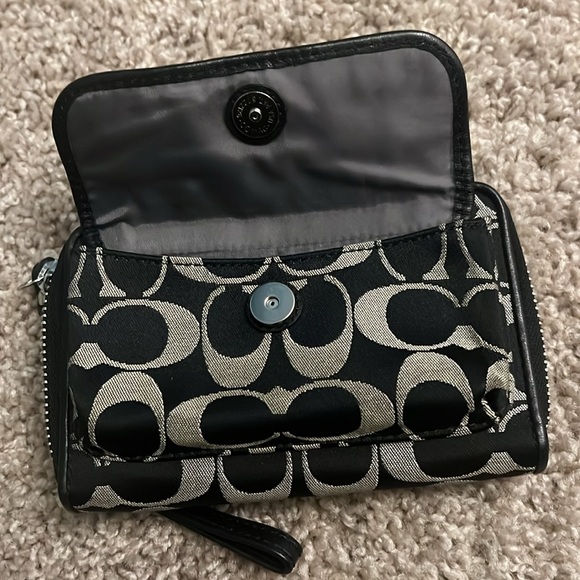 Coach wallet, wristlet - Picture 8 of 16